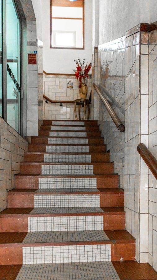 Hotel Le Majestic Douala Buitenkant foto